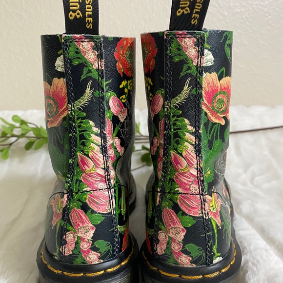 NWOT Dr. Martens 1460 Web Botanical Boots | Size 6 - Picture 6 of 11